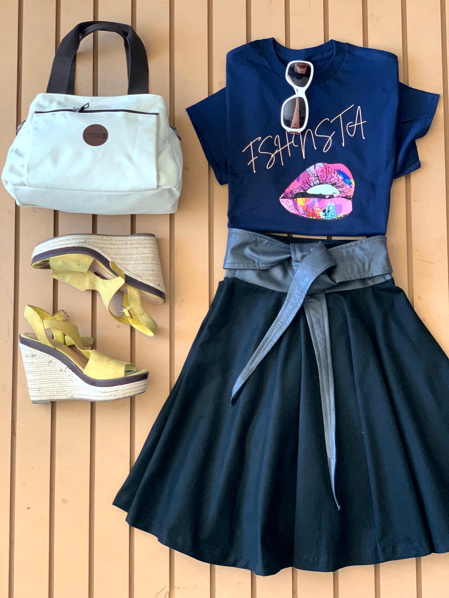 Fshnsta Signature Logo Lips - Unisex Relaxed Fit Tee Navy