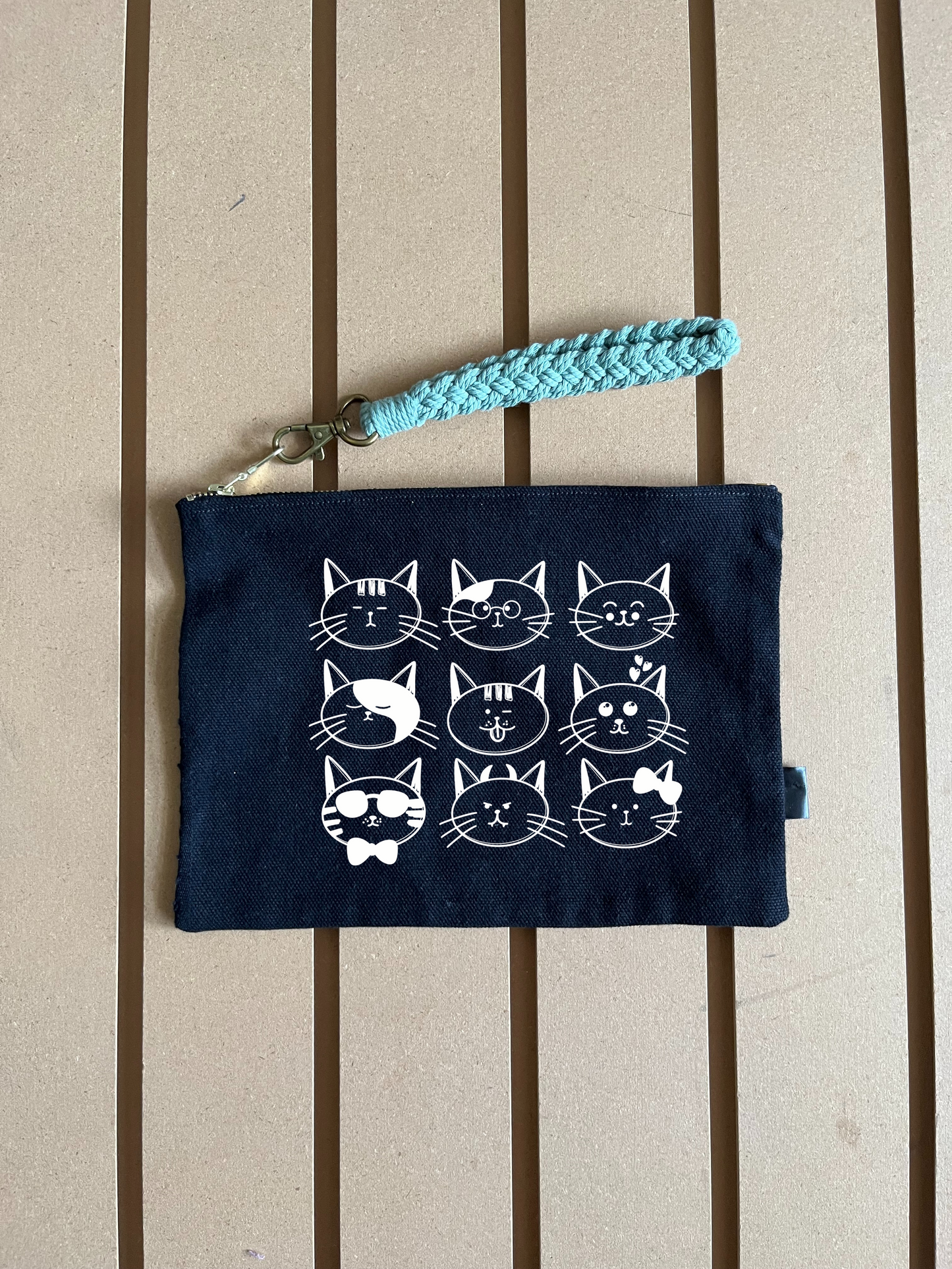 Multi cat faces - Colour Pouch