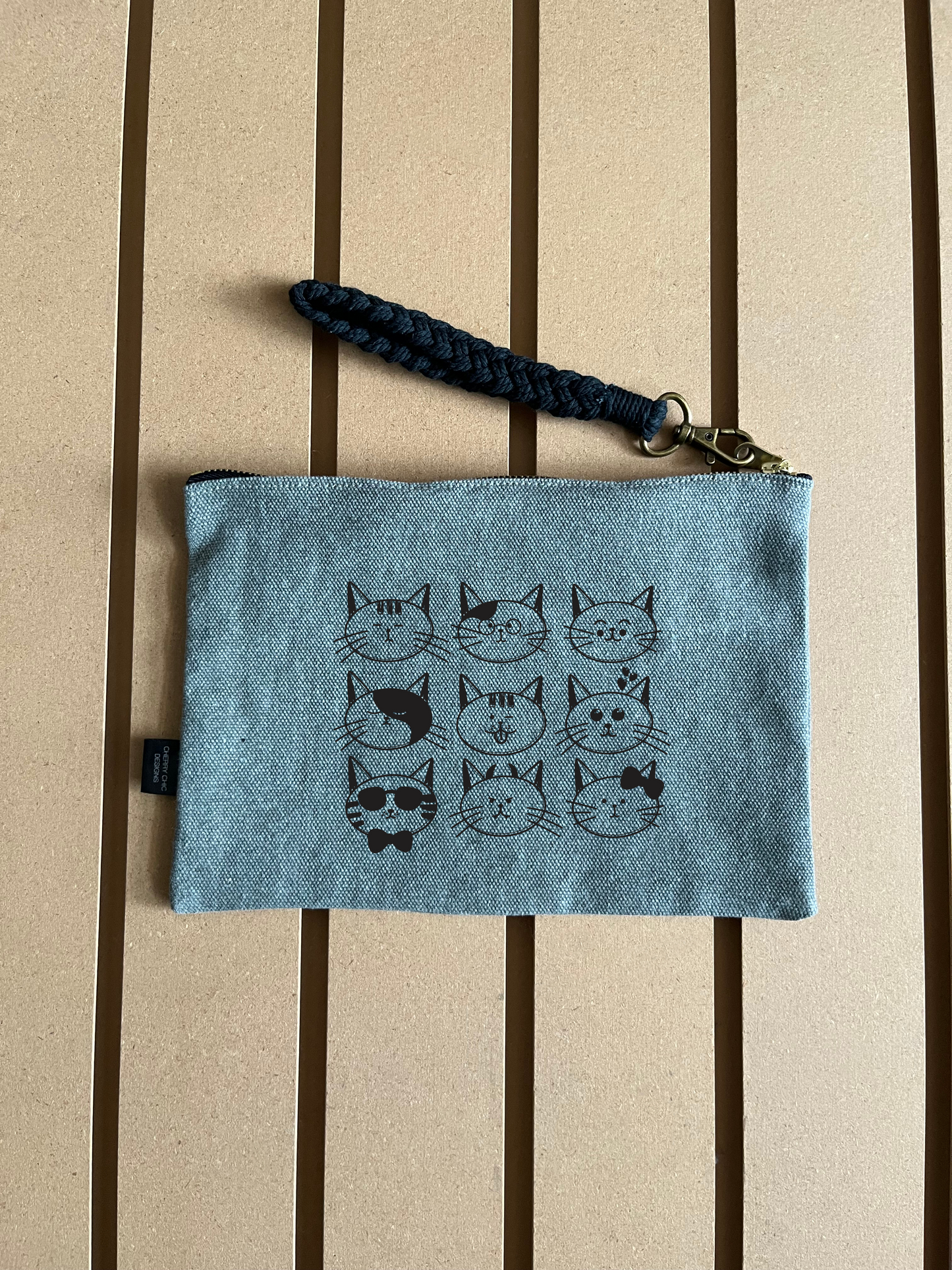 Multi cat faces - Colour Pouch