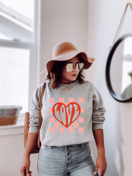 Checkered Love Heart - Crewneck Relaxed Fit Sweatshirt