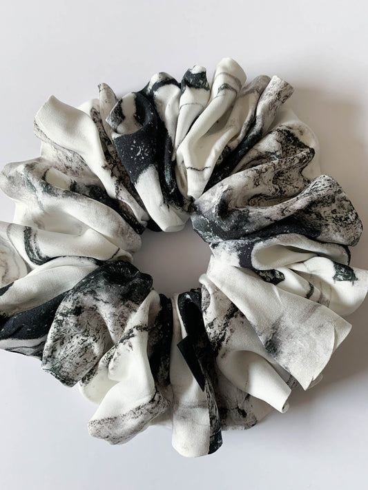 White Granite Scrunchie - Xlrg