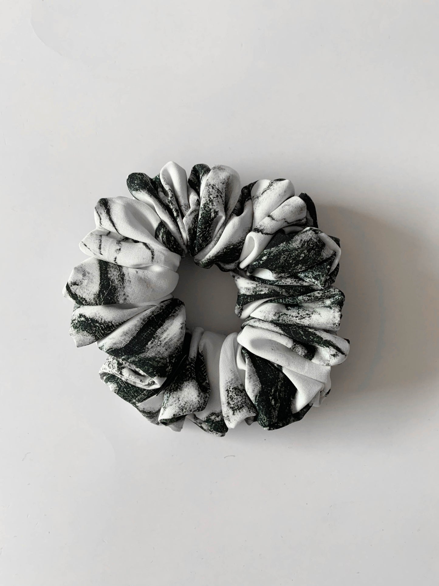 White Granite Scrunchie - Reg