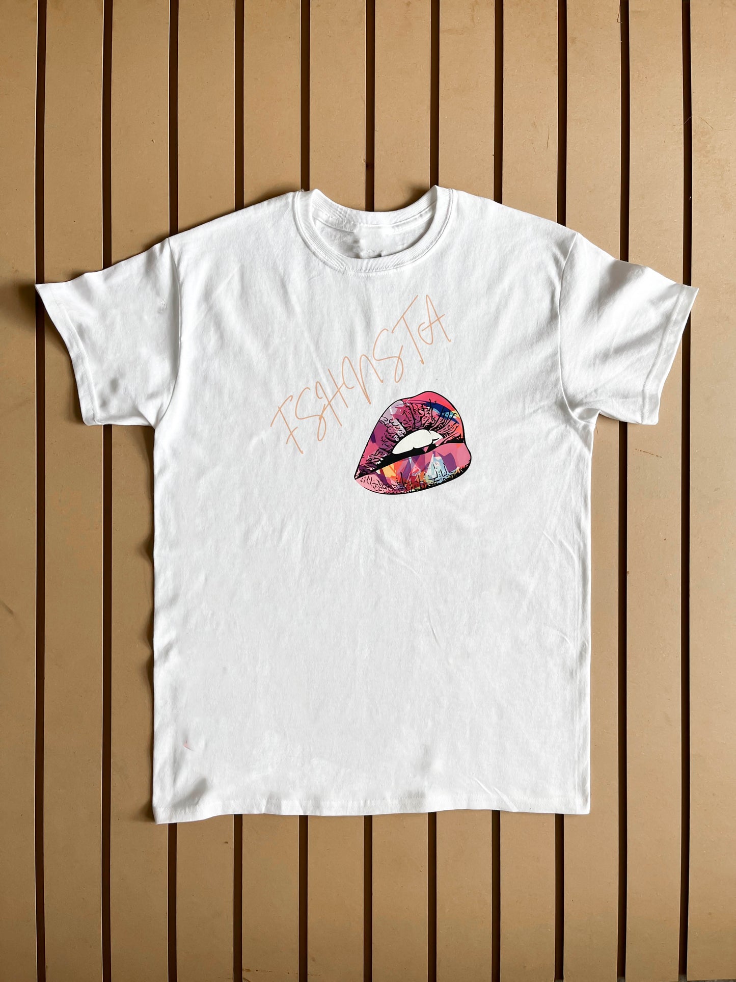 Fshnsta Signature Logo Lips - Unisex Relaxed Fit Tee White