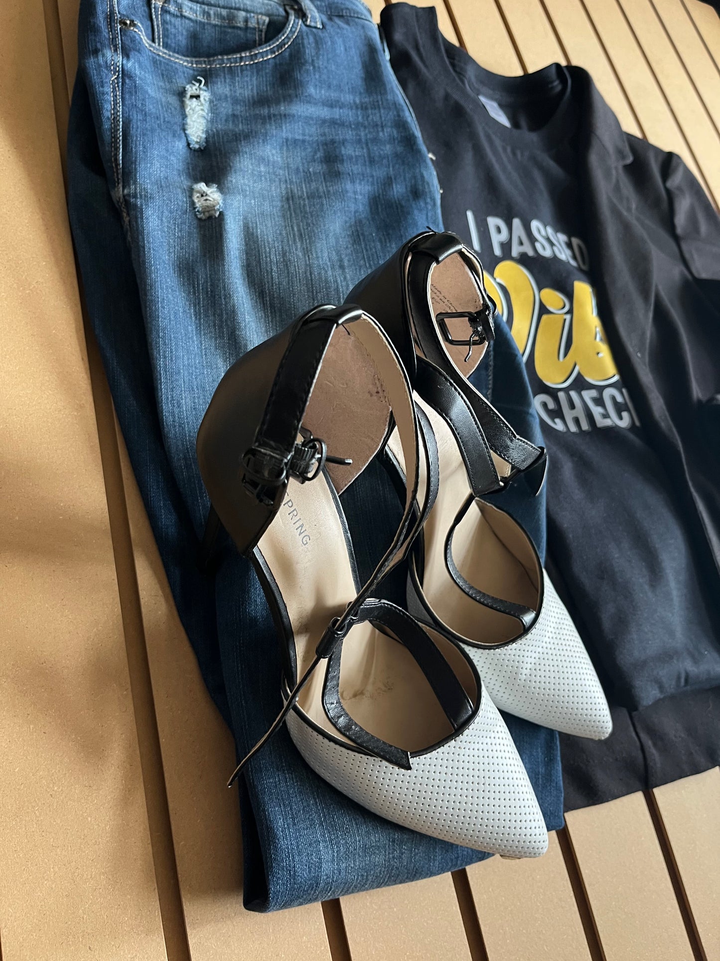 I Passed the Vibe Check -  Unisex Relaxed Fit Tee Black