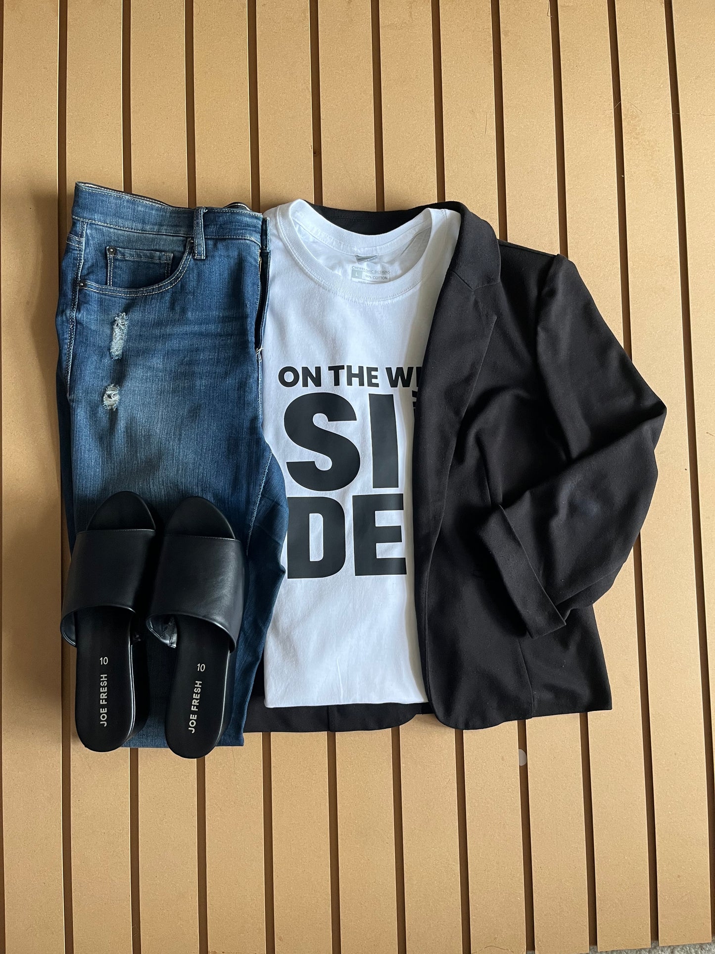 Take a walk on the wilde side Unisex Relaxed Fit Tee White