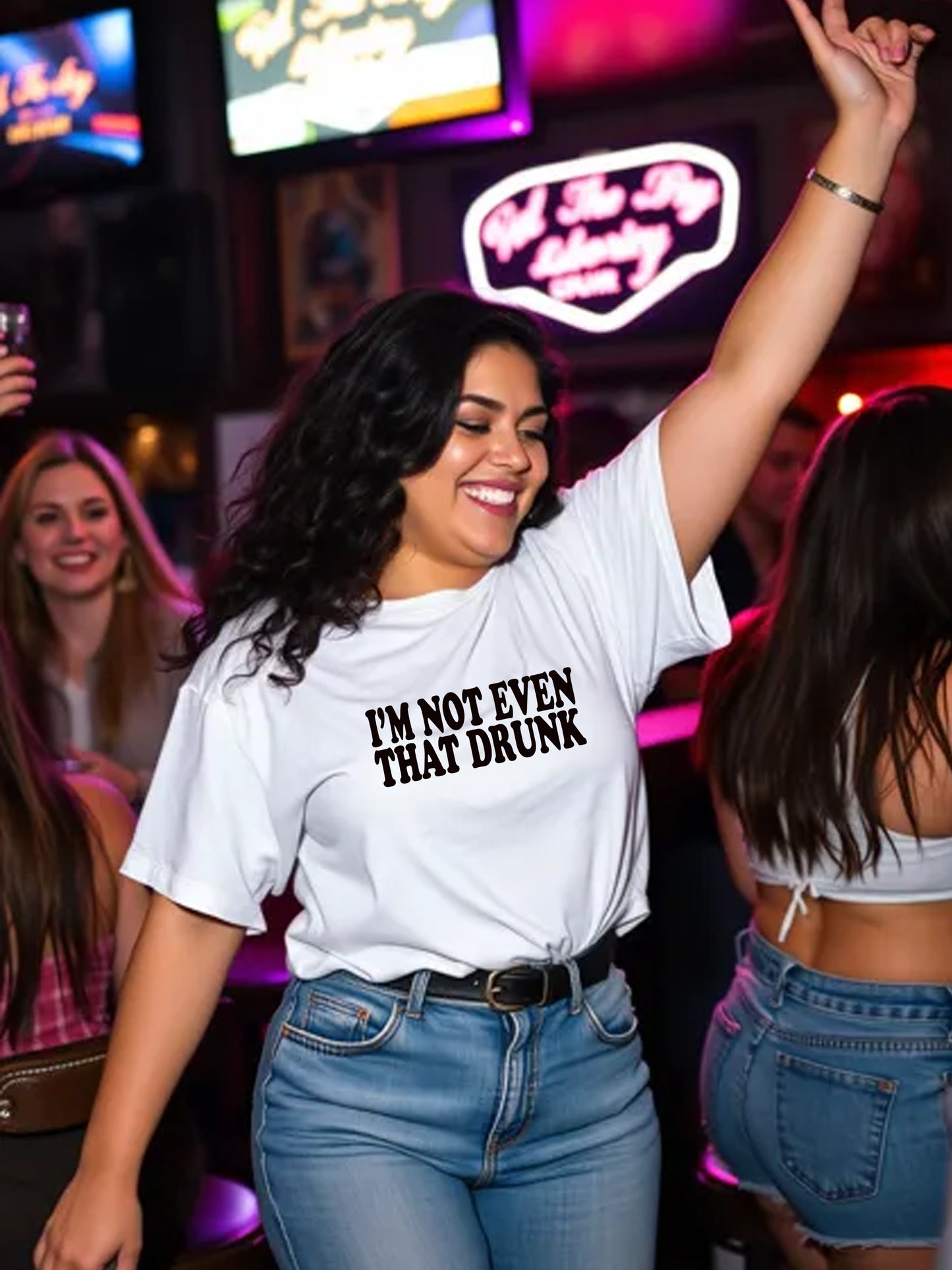 I'm not even that drunk - Scarstic Unisex T-shirt
