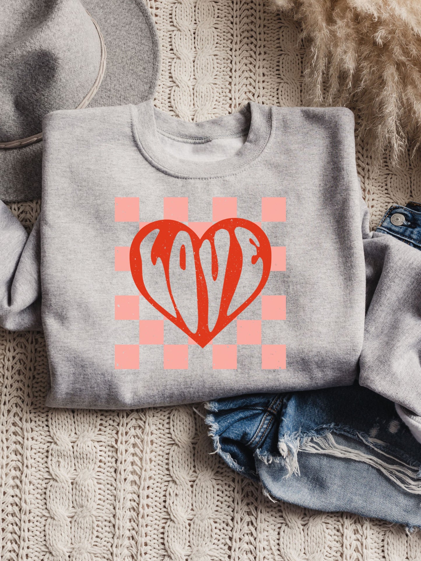 Checkered Love Heart - Crewneck Relaxed Fit Sweatshirt